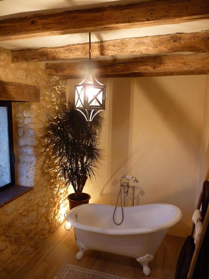 Bed and Breakfast Aux Fontaines D'Eyvigues Eyvignes-et-Eybenes Exterior foto